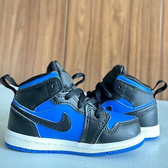 Jordan 1 Mid ‘Royal Blue’ toddler size 7C - Picture 11 of 15